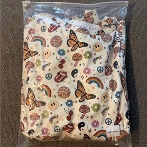 Magical mamas handmade (made with magic) women’s disco daydream two piece set